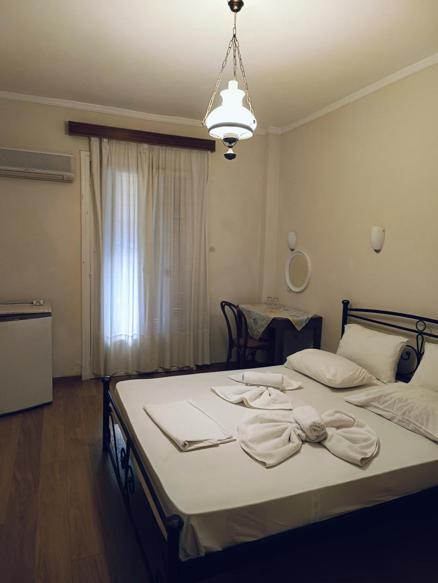 Anesis Hotel Loutra Edipsou  Eksteriør billede