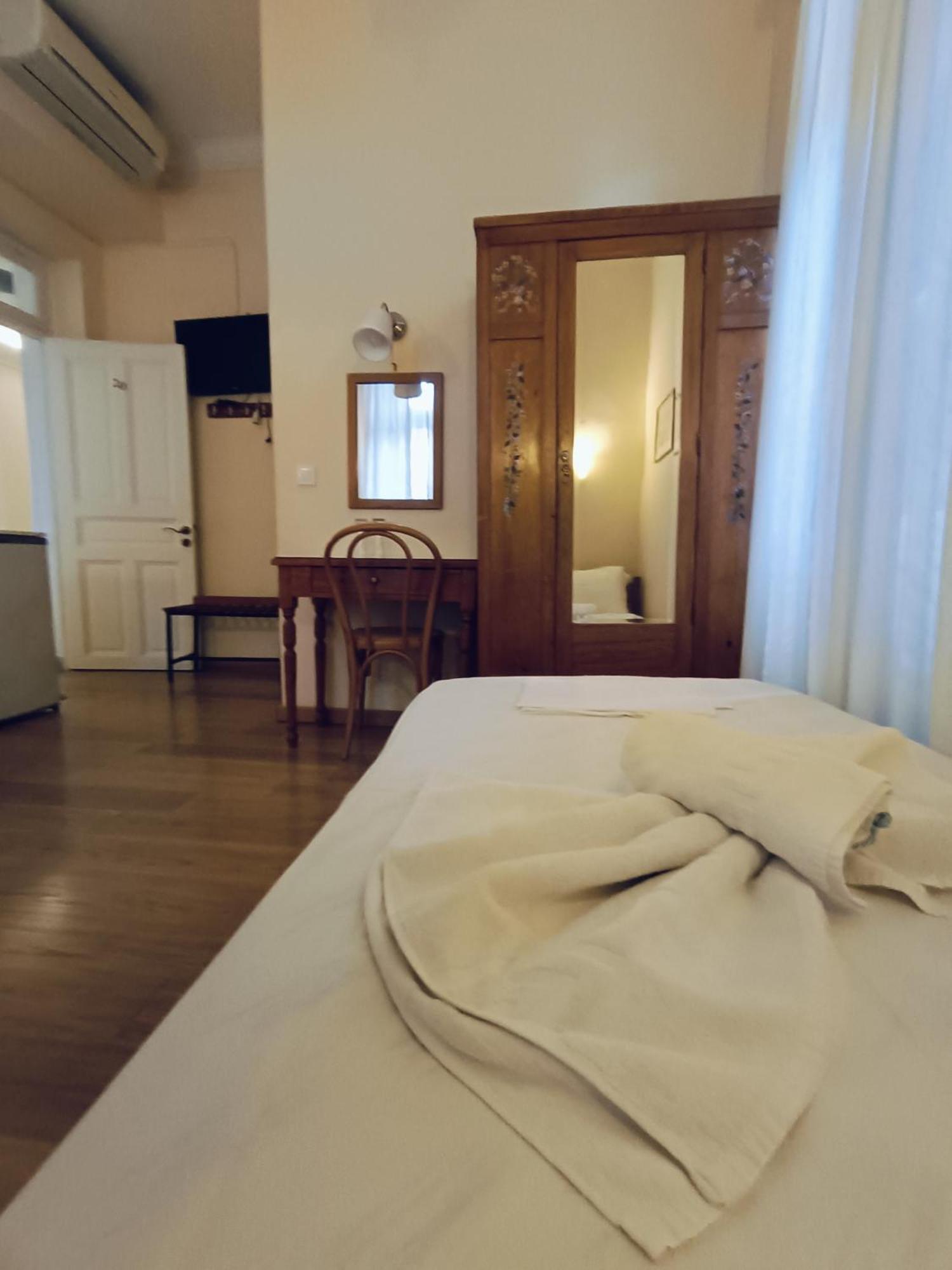 Anesis Hotel Loutra Edipsou  Eksteriør billede